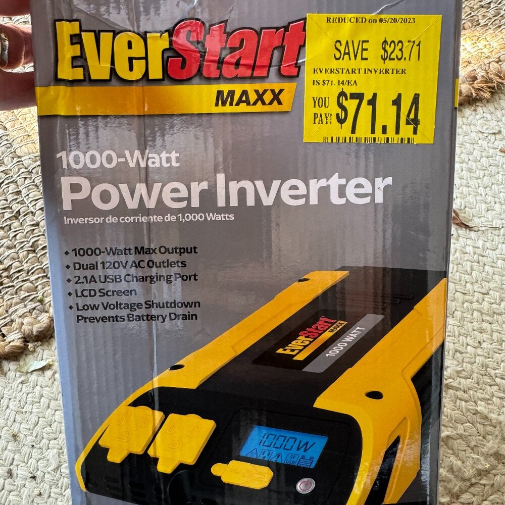EverStart Maxx 1000-Watt Power Inverter